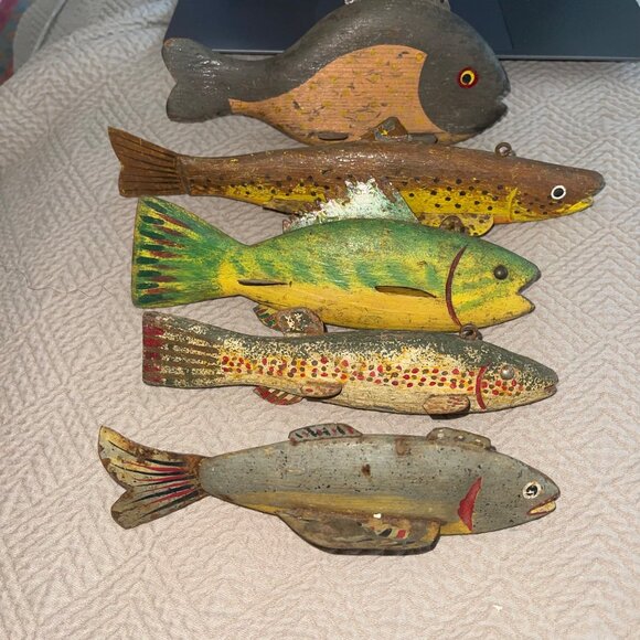 Vintage Folk Art Fishing Decoys Collectible Decor Set of 5 - Picture 4 of 14